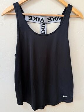 Nike Elastika Vest Tank Top Black Razorback Womens Size Medium CJ2363-010